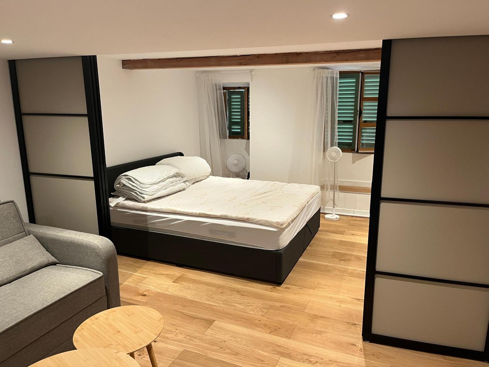 Apartamento Historical Rue Longue Menton Exterior foto